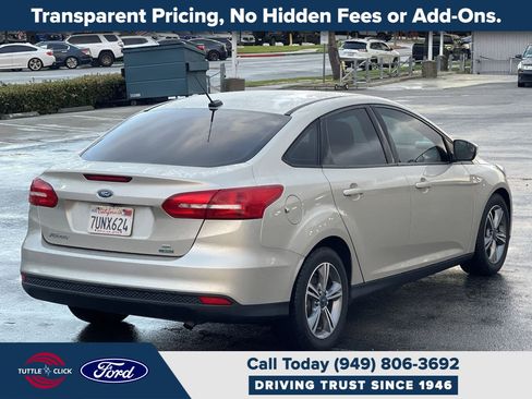 Used 2017 Ford Focus SE image 6