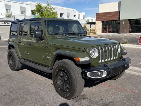 Used 2020 Jeep Wrangler Unlimited Sahara AWD/4WD image 7