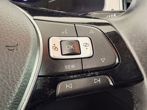 Used 2019 Volkswagen Atlas SEL R-Line FWD image 17