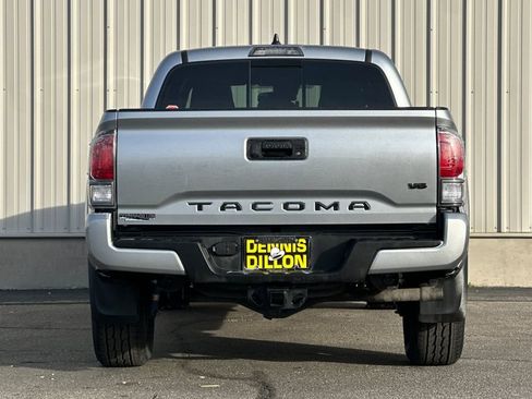 Used 2023 Toyota Tacoma TRD Sport AWD/4WD image 5