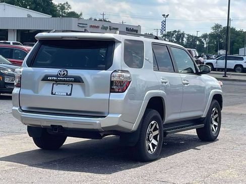 Used 2024 Toyota 4Runner TRD Off-Road AWD/4WD image 31