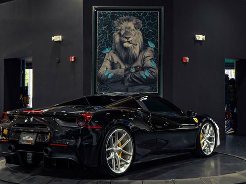 Used 2016 Ferrari 488 Spider image 30