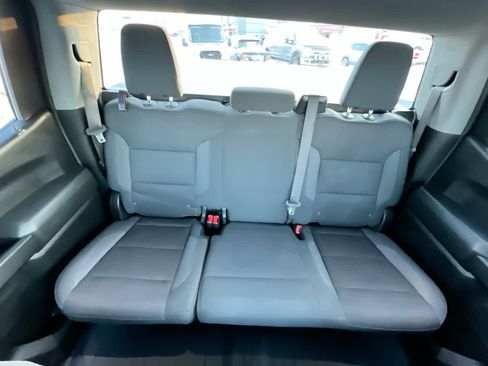 Used 2023 Chevrolet Silverado 1500 Custom image 23