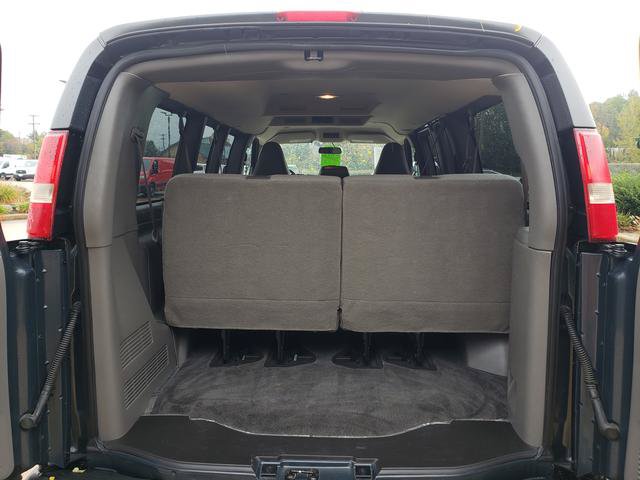 Used 2017 Chevrolet Express 2500 LS RWD image 7