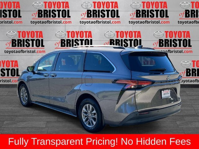 Used 2022 Toyota Sienna XLE FWD image 6
