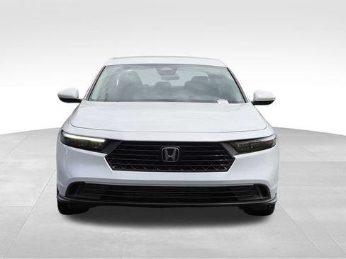 Used 2025 Honda Accord LX image 8