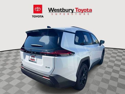 Used 2026 Toyota RAV4 XLE Premium AWD/4WD image 5
