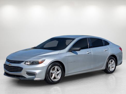 Used 2017 Chevrolet Malibu LS image 1