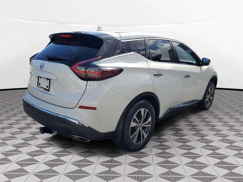 Used 2019 Nissan Murano S image 6