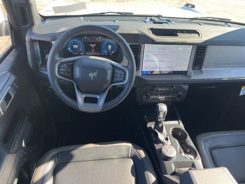 New 2026 Ford Bronco Outer Banks AWD/4WD image 18