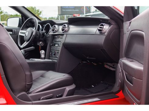 Used 2007 Ford Mustang GT RWD image 10