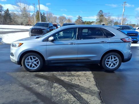 Used 2023 Ford Edge SEL w/ Convenience Package image 2