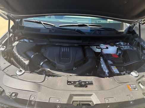 New 2026 Chevrolet Traverse RS w/ LPO, Floor Liner Package FWD image 13