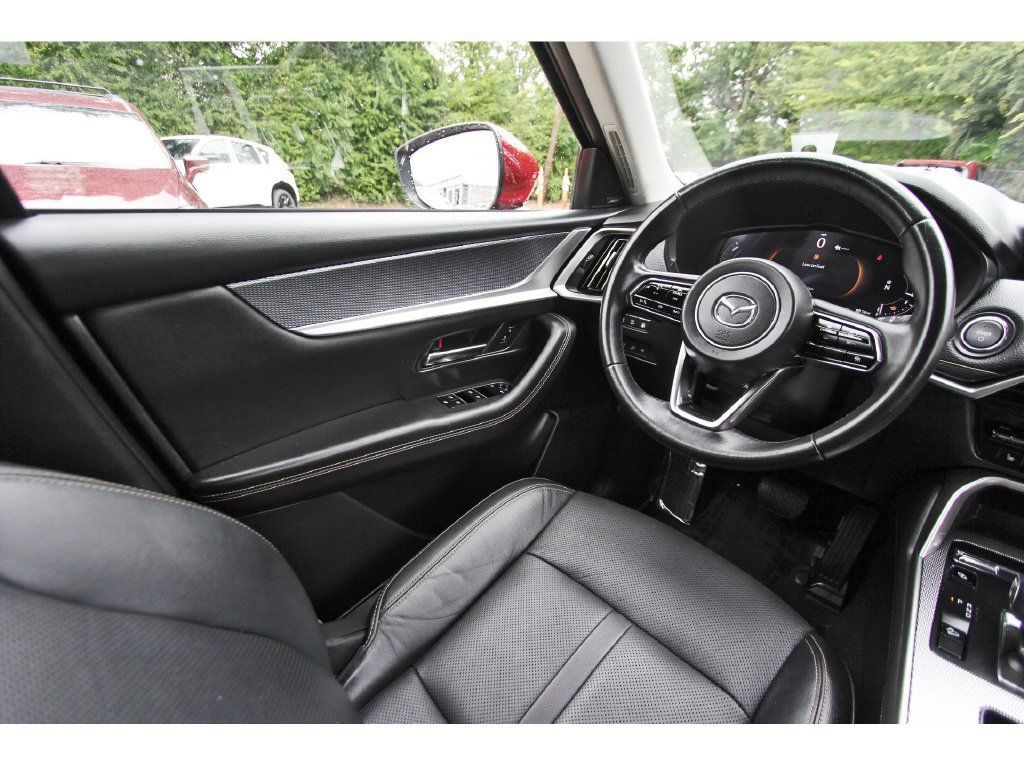 Certified 2024 MAZDA CX-90 Plug-In Hybrid w/ Premium Pkg AWD/4WD image 7