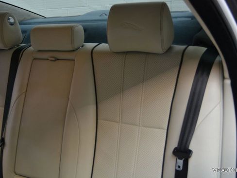 Used 2012 Jaguar XJ L image 21