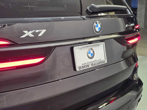 New 2026 BMW X7 xDrive40i w/ Executive Package image 7