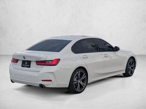 Certified 2023 BMW 330i Sedan w/ Premium Package image 5