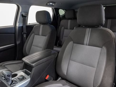 Used 2023 Chevrolet Blazer LT w/ Convenience Package FWD image 9