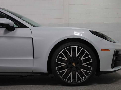 New 2025 Porsche Panamera 4 image 11