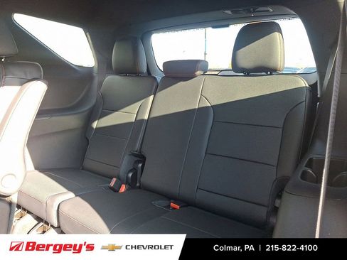 New 2026 Chevrolet Traverse Z71 w/ Enhanced Driving Package image 8
