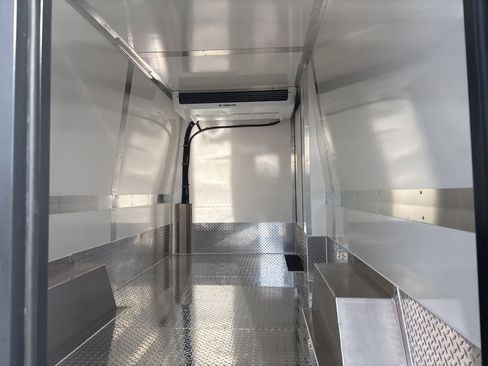New 2026 Mercedes-Benz Sprinter 2500 image 16