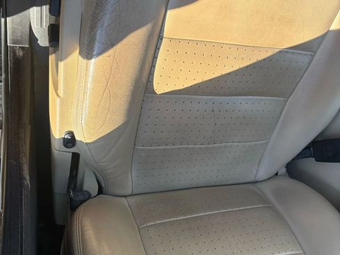 Used 2008 Land Rover LR3 SE image 7