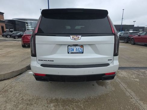 Used 2021 Cadillac Escalade Sport w/ Driver Assist Tech Package AWD/4WD image 7