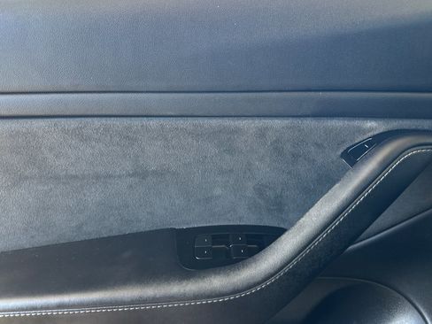 Used 2018 Tesla Model 3 RWD image 11