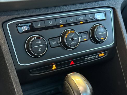 Used 2021 Volkswagen Atlas SE w/ Panoramic Sunroof Package image 21