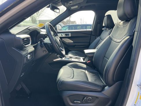 Used 2020 Ford Explorer ST w/ ST Street Pack image 12