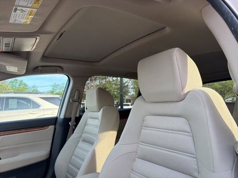 Used 2019 Honda CR-V EX image 6