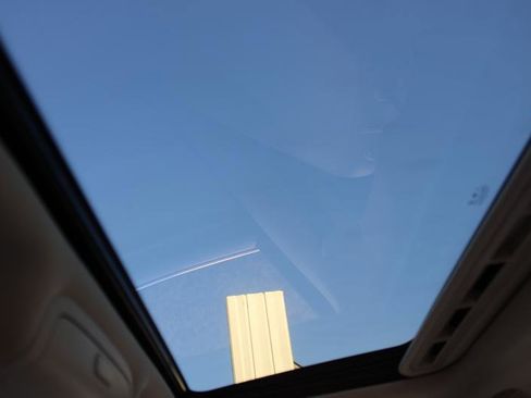 Used 2019 Volkswagen Passat 2.0T SE R-Line FWD image 16