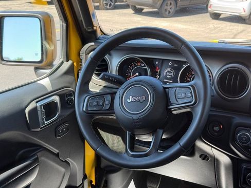 Used 2019 Jeep Wrangler Unlimited Sport S AWD/4WD image 10