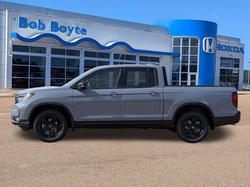 New 2026 Honda Ridgeline Black Edition image 2