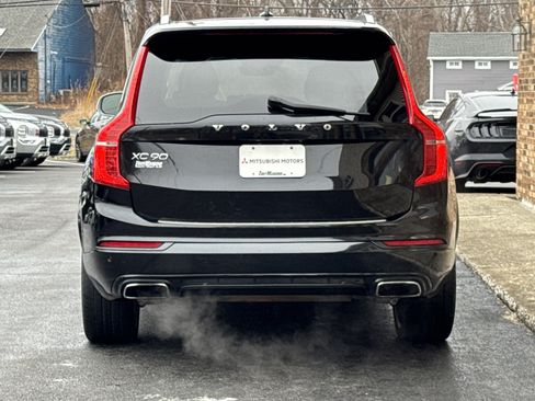 Used 2016 Volvo XC90 T6 R-Design w/ Vision Package image 4