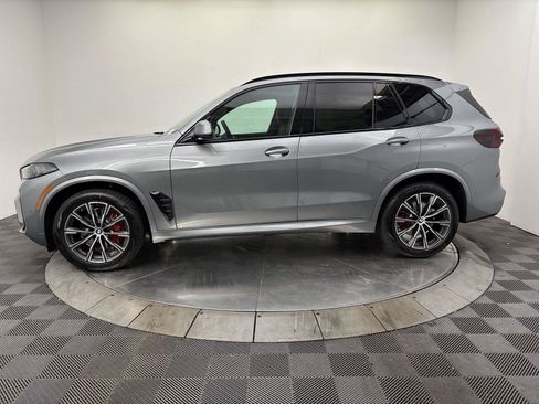 New 2026 BMW X5 xDrive40i w/ M Sport Package AWD/4WD image 16