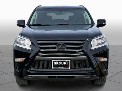 Used 2019 Lexus GX 460 image 3