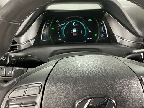 Certified 2021 Hyundai Ioniq SE image 10