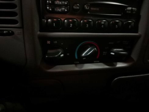Used 2003 Ford F150 XL RWD image 32