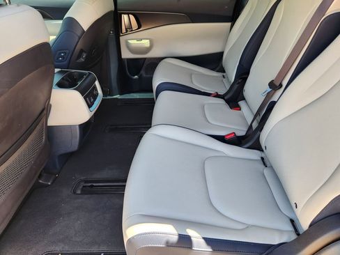 New 2026 Kia Carnival SX w/ SX Dark Edition Package FWD image 20