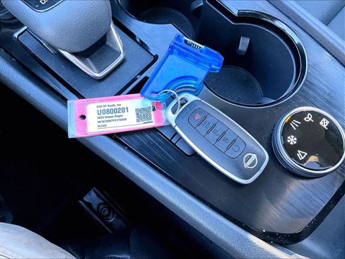 Used 2023 Nissan Rogue SV w/ SV Premium B Package image 31