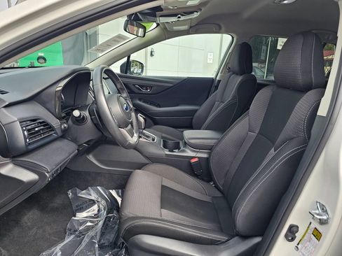 Used 2024 Subaru Outback Premium AWD/4WD image 19