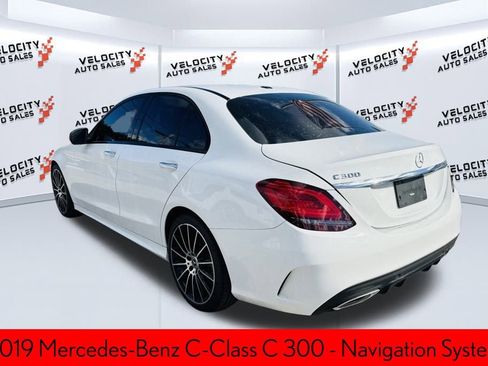 Used 2019 Mercedes-Benz C 300 Sedan image 5