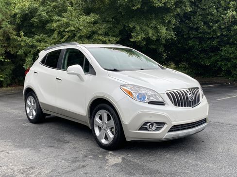 Used 2015 Buick Encore Premium FWD image 2