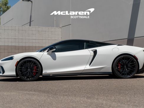 Used 2025 McLaren GTS RWD image 4