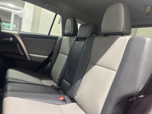 Used 2015 Toyota RAV4 Limited AWD/4WD image 18