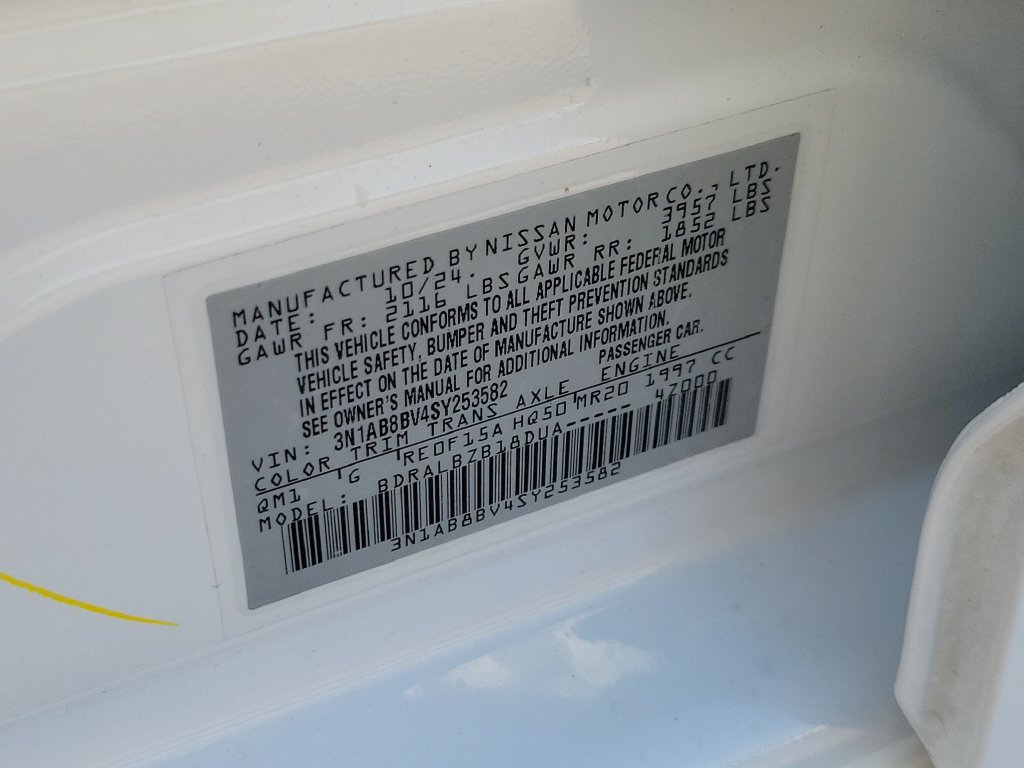 Certified 2025 Nissan Sentra S FWD image 31