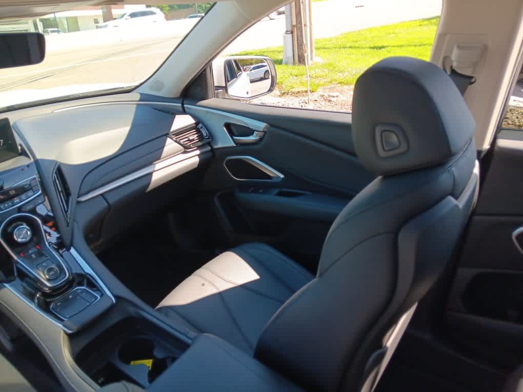 Used 2024 Acura RDX SH-AWD image 12