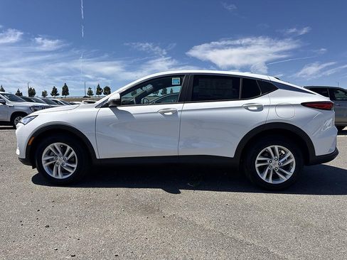 New 2026 Buick Envista Preferred FWD image 5