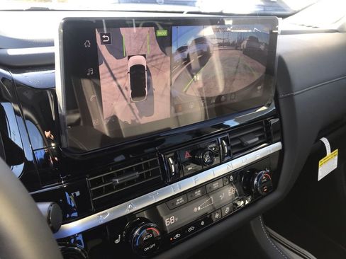 New 2026 Nissan Pathfinder SL AWD/4WD image 16